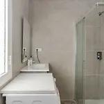Casa Paris بيت للعطل *